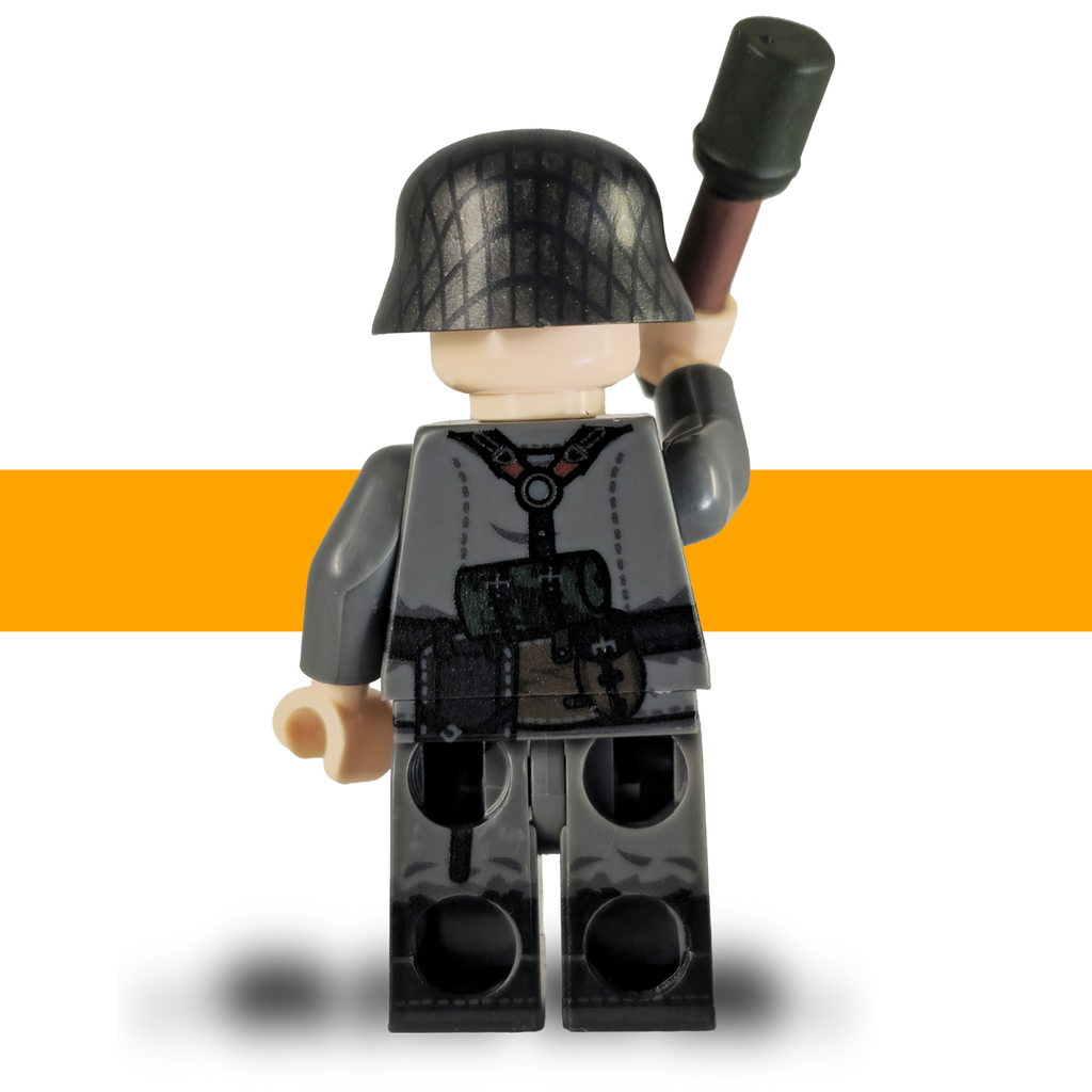 Fritz_Hannesburg_III_-Lego-Army-Scots-Plastic_back
